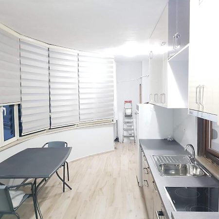 Arli'S House Between The Centre And New Pazar Tirana Exterior foto