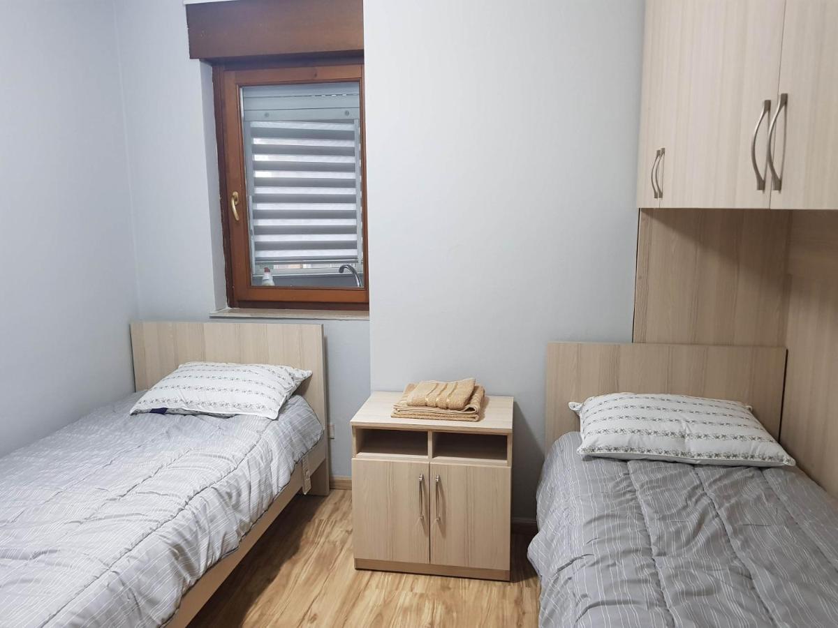 Arli'S House Between The Centre And New Pazar Tirana Exterior foto